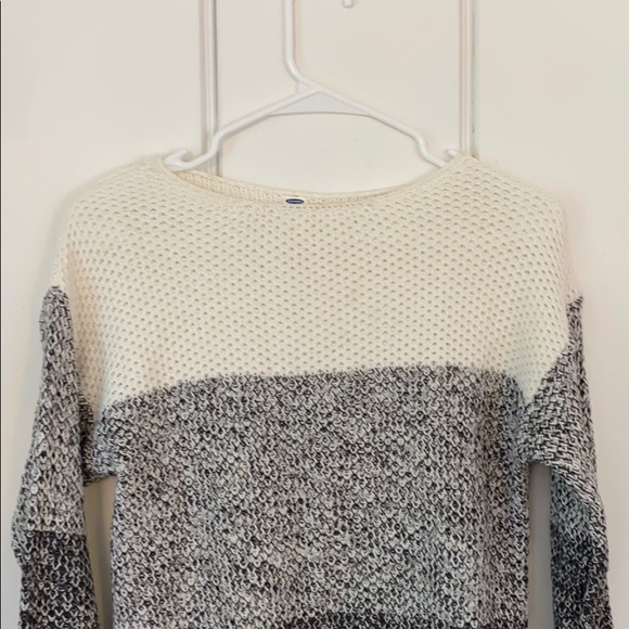 Old Navy Sweater - Picture 2 of 4